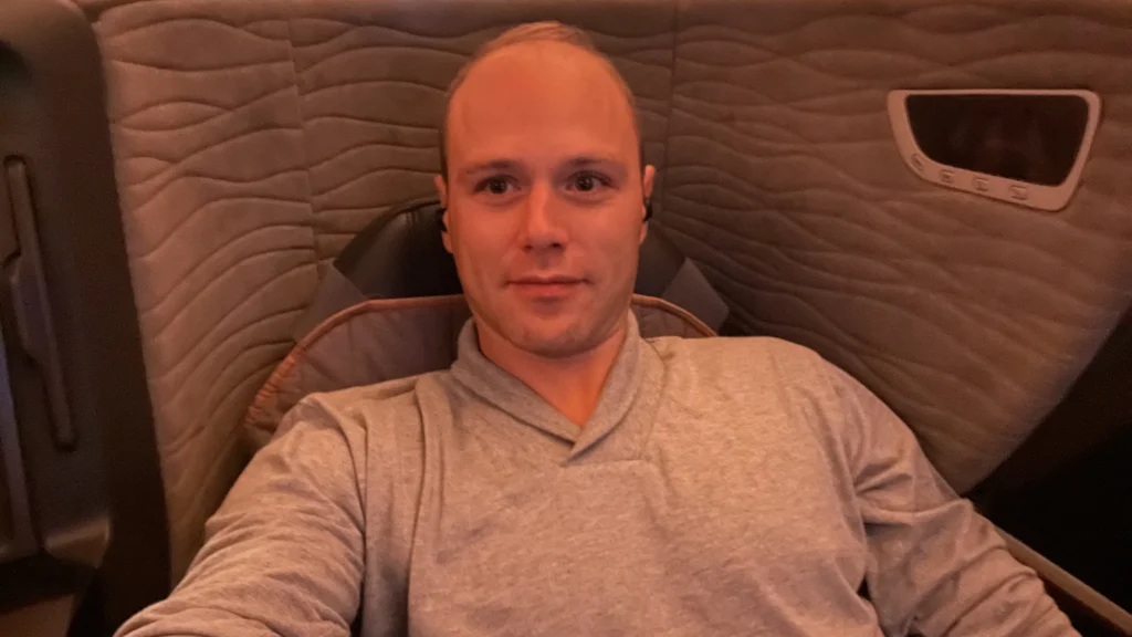 Turkish Airlines business class review window suite with privacy shell